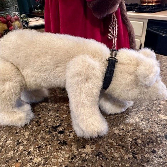 1998 BOYDS COLLECTION LTD. 16”PORCELAIN DOLL, LARA,WITH POLAR BEAR. ALL ORIGINAL - Picture 11 of 16